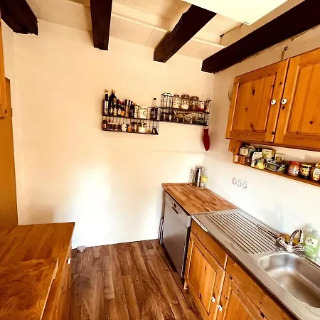 Ruhiges Haeuschen Am Wald Mit Kamin, Terrasse *