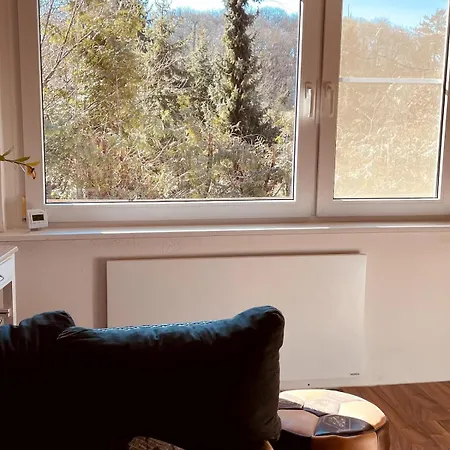 Ruhiges Haeuschen Am Wald Mit Kamin, Terrasse Hébergement de vacances *