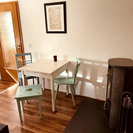 Ruhiges Haeuschen Am Wald Mit Kamin, Terrasse Bucha (Burgenlandkreis)