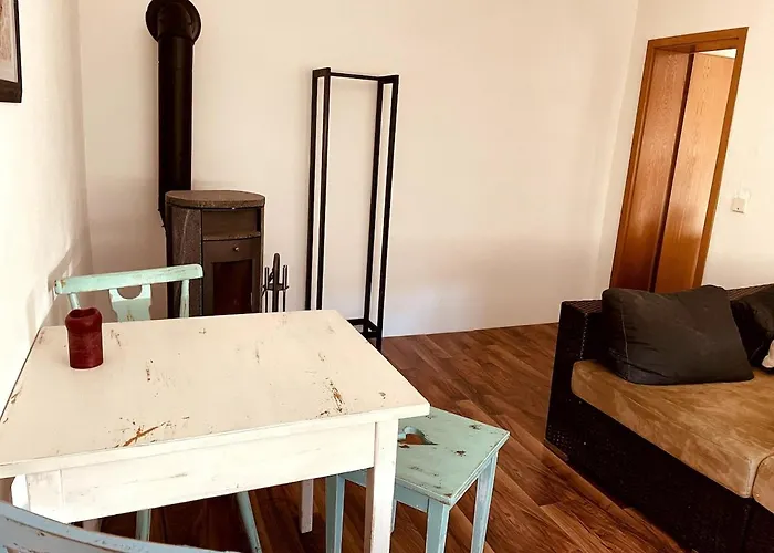 Дом отдыха Ruhiges Haeuschen Am Wald Mit Kamin, Terrasse *