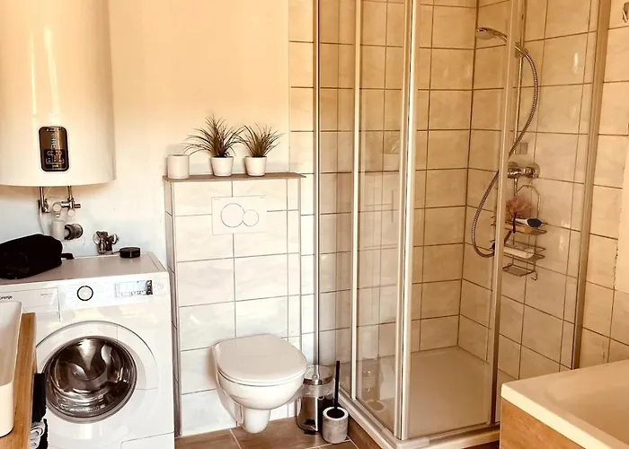 Дом отдыха Ruhiges Haeuschen Am Wald Mit Kamin, Terrasse Bucha (Burgenlandkreis)