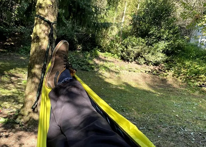 Дом отдыха Ruhiges Haeuschen Am Wald Mit Kamin, Terrasse