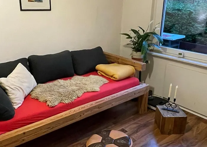 Дом отдыха Ruhiges Haeuschen Am Wald Mit Kamin, Terrasse