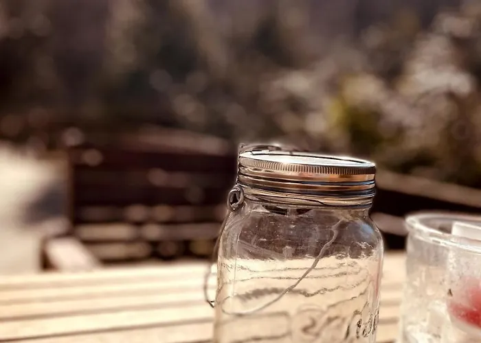Дом отдыха Ruhiges Haeuschen Am Wald Mit Kamin, Terrasse