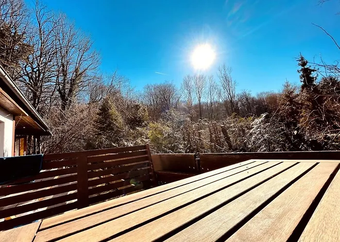 Дом отдыха Ruhiges Haeuschen Am Wald Mit Kamin, Terrasse *